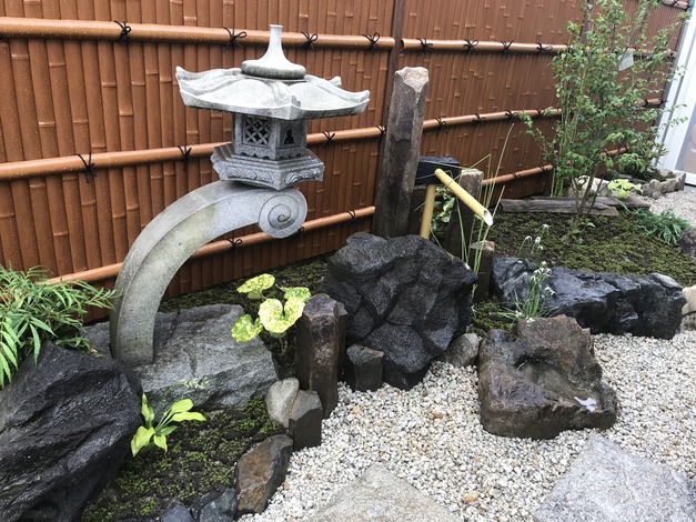 小牧市 人工の竹垣を使った和風坪庭｜小牧市の造園・外構